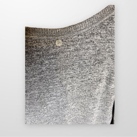 Active Life Gray Sweater With Zippers, Size Medium - Picture 3 of 4